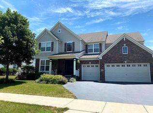 331 Buffalo Dr, Elgin, IL 60124