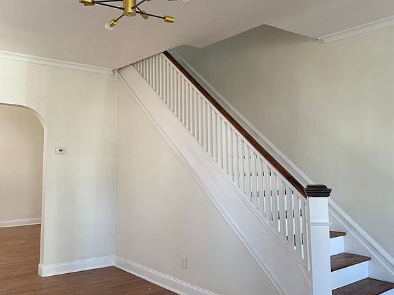 4th image of 208 S 16th St