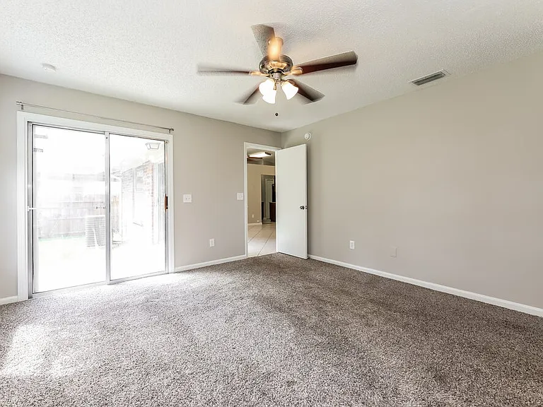 1552 Shearwater Dr — Photo 9