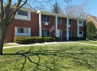 124 N Whistler Ave APT B-6, Freeport, IL 61032