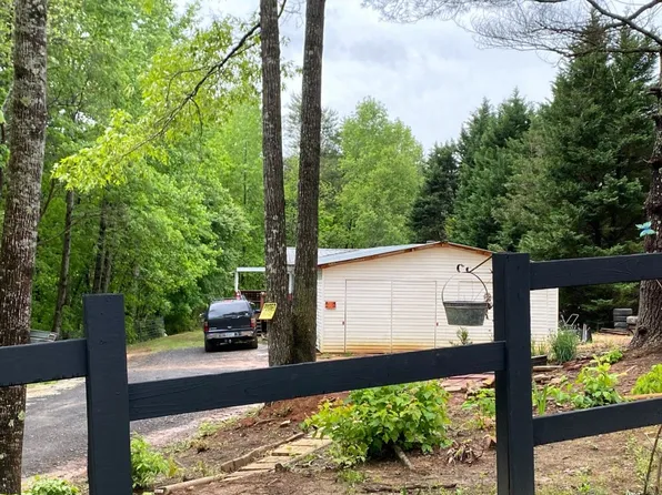 199 Cardinal Dr, Dahlonega, GA 30533