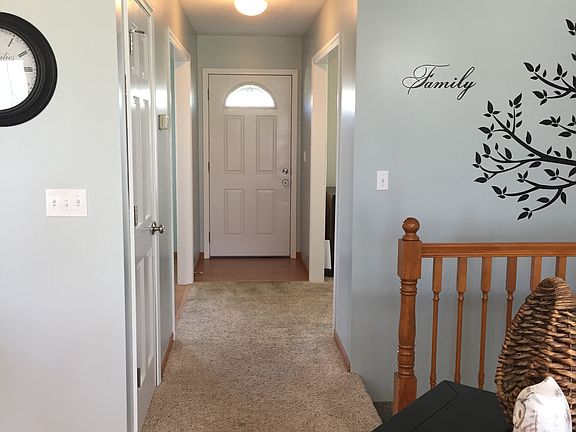 4th image of 1805 Meadow View Dr