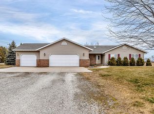 4840 Cottage Ln, Two Rivers, WI 54241