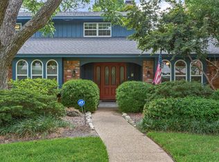 3001 Glasgow Dr, Arlington, TX 76015