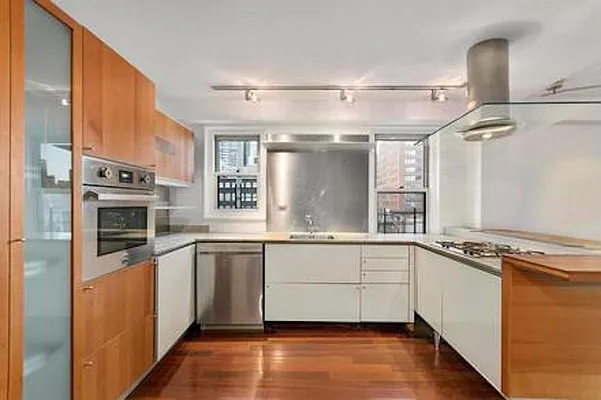 Rented by Corcoran | media 13