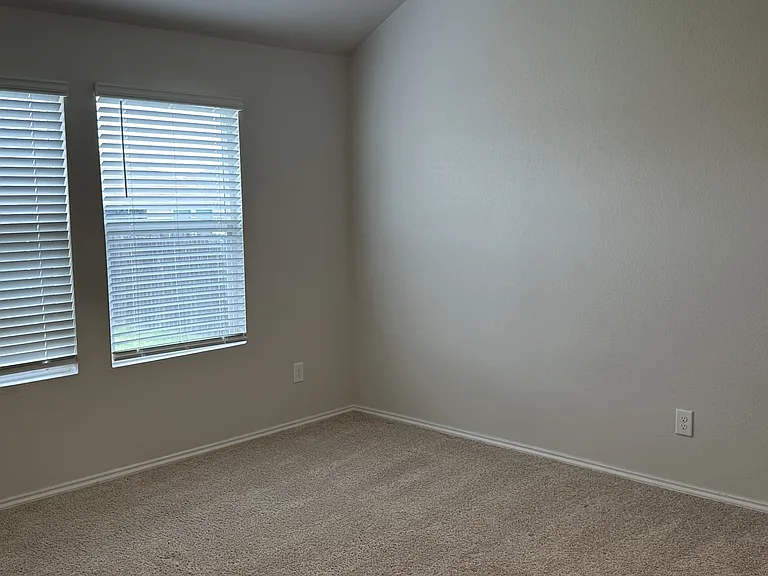 837 Indigo Way — Photo 9