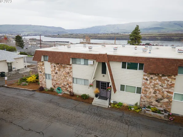 1622 E 9th St APT 1, The Dalles, OR 97058