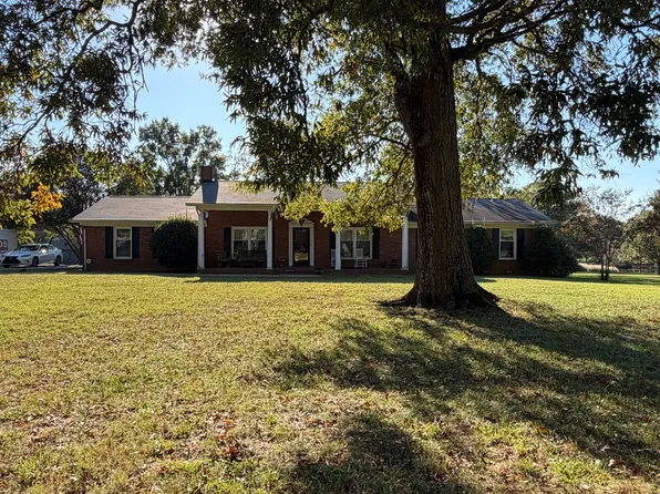 7330 Pharr Mill Rd, Harrisburg, NC 28075