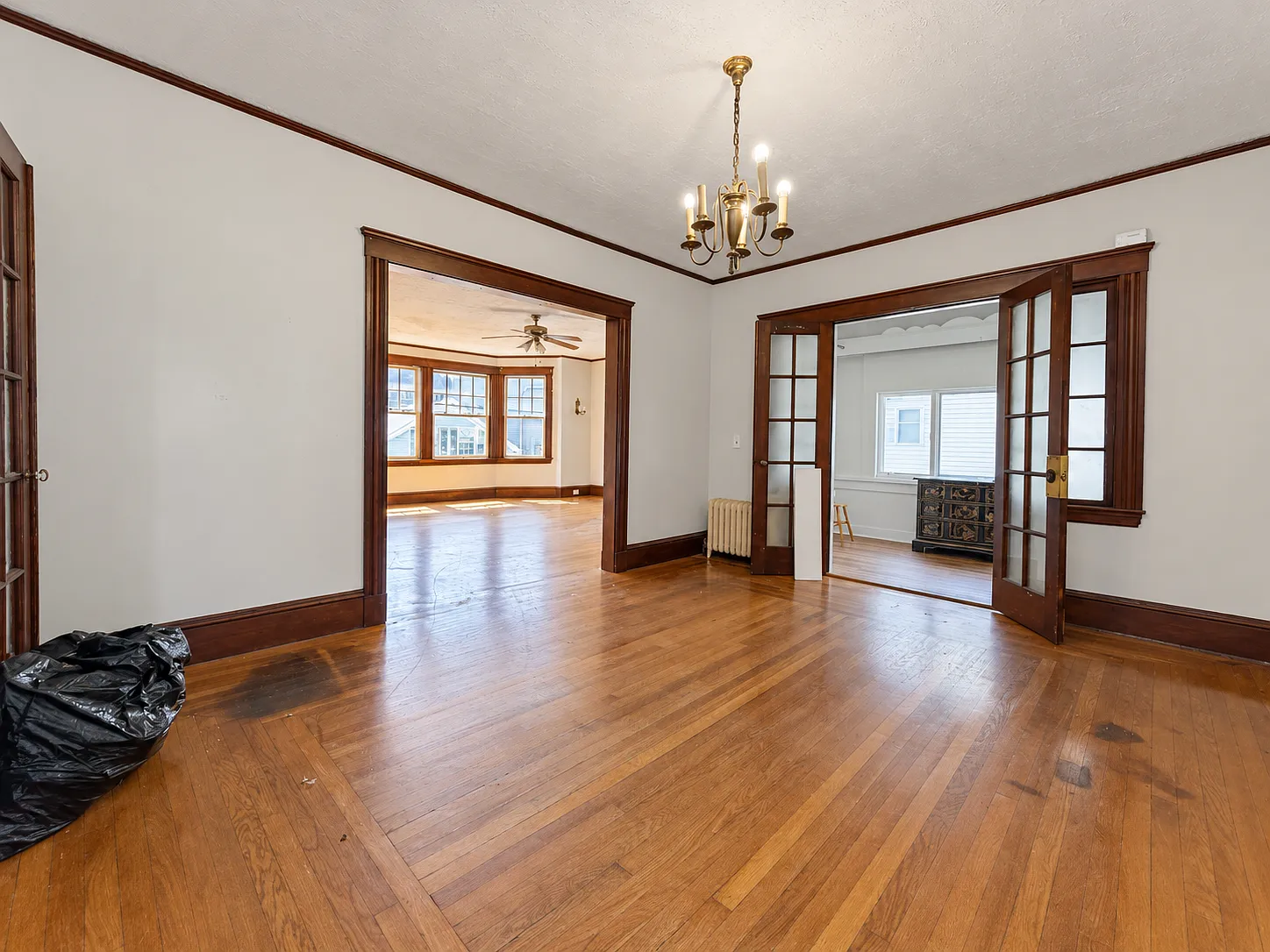 4 bed, 1800 sqft, $2,500 — Photo 4