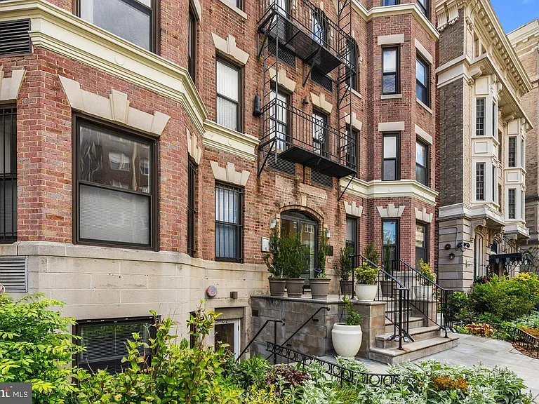 1844 Columbia Rd NW #104 — Photo 25