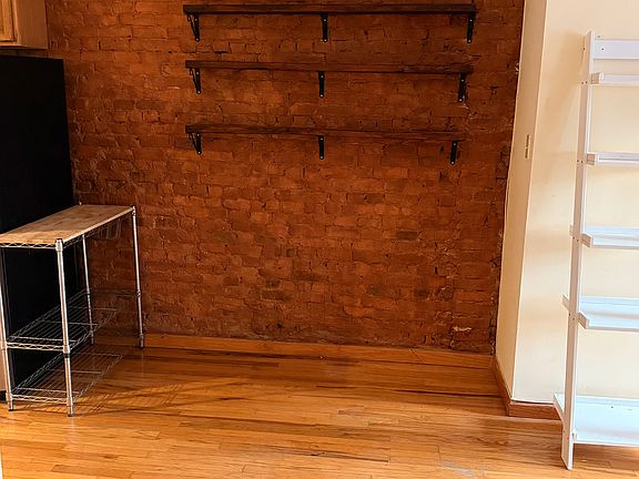 4th image of 421 E 119th St Floor 3