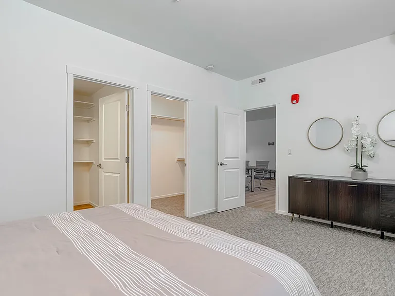Ridgecrest Apartments — Photo 14