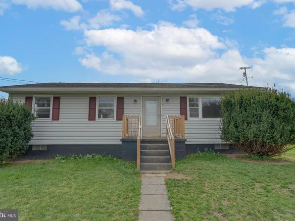 304 S Reymann St, Ranson, WV 25438