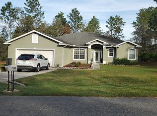 929 W Champlain Ln, Citrus Springs, FL 34434