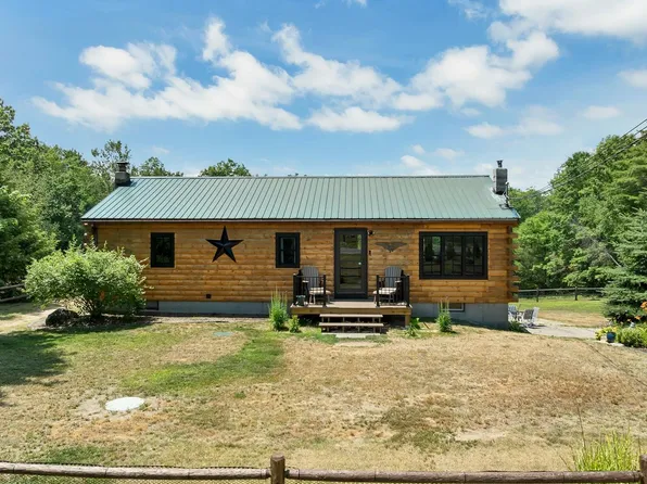 214 Middle Road, Tuftonboro, NH 03816
