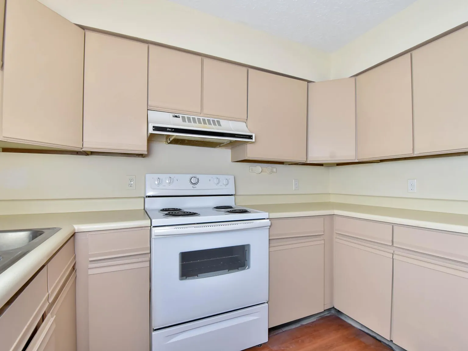 2 bed, 784 sqft, $1,250 — Photo 4