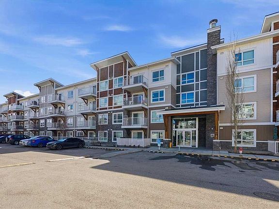 2nd image of 302 Skyview Ranch Dr NE #3306