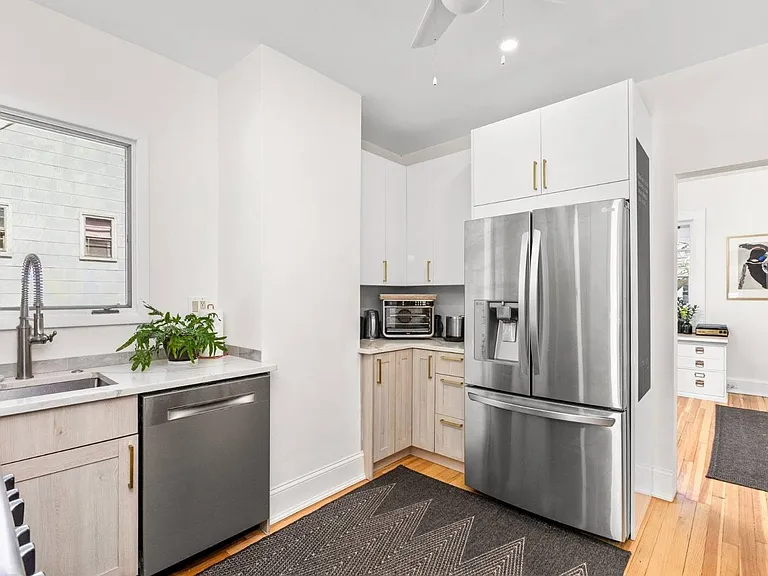 401 Hunter Ave — Photo 11