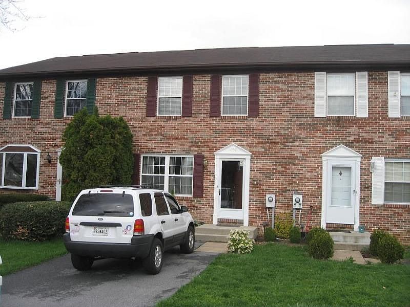 2nd image of 7050 Jennifer Way