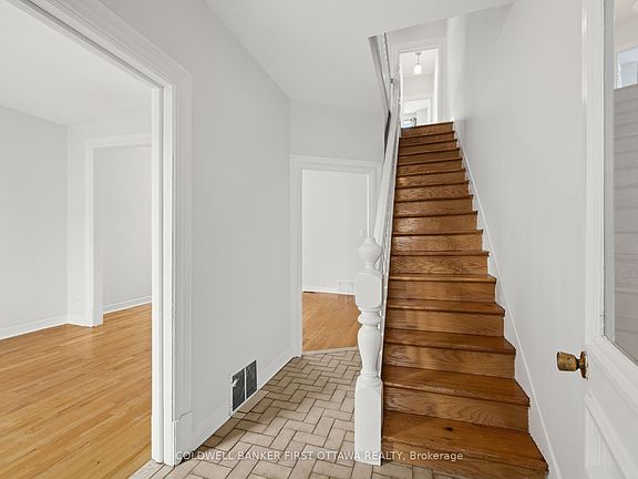 5th image of 176 Rochester St