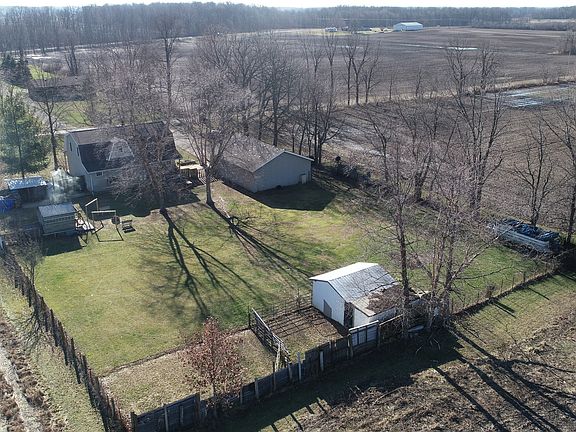 3rd image of 8198 E County Road 525 N