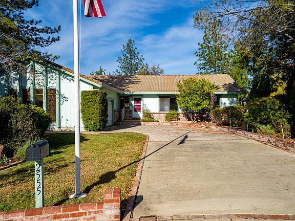 2555 Sandra Ct-2