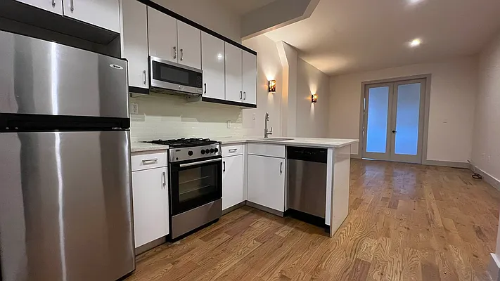 Rented by Prime America Real Estate Inc | media 17