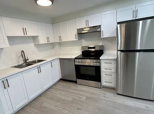 190 Gage Ave S #205, Hamilton, ON L8M3E2