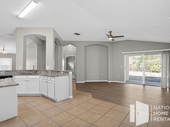 4th image of 4138 Forest Island Dr