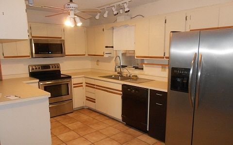 2nd image of 208 Park Land Dr