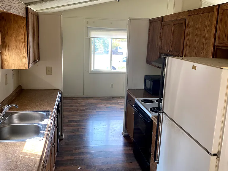 4270 E Valley Center Rd #A — Photo 9