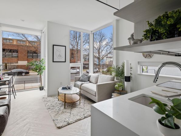 2220 11th St NW UNIT 306