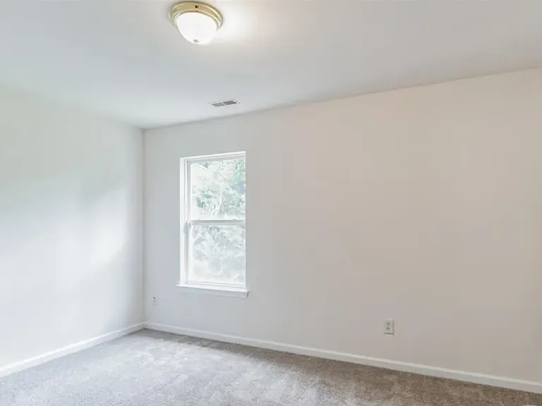 3840 Broadwater Ct — Photo 16