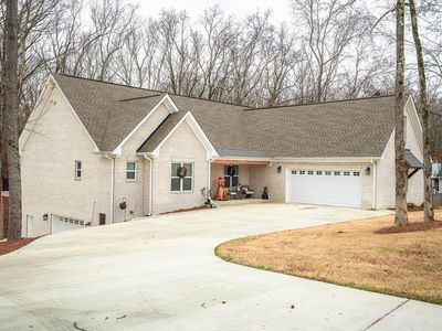 54 Spring Dr, Killen, AL, 35645