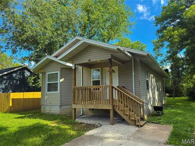 868 East St, Lebanon, MO, 65536