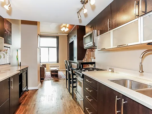 Sold by Sotheby's International Realty | media 2