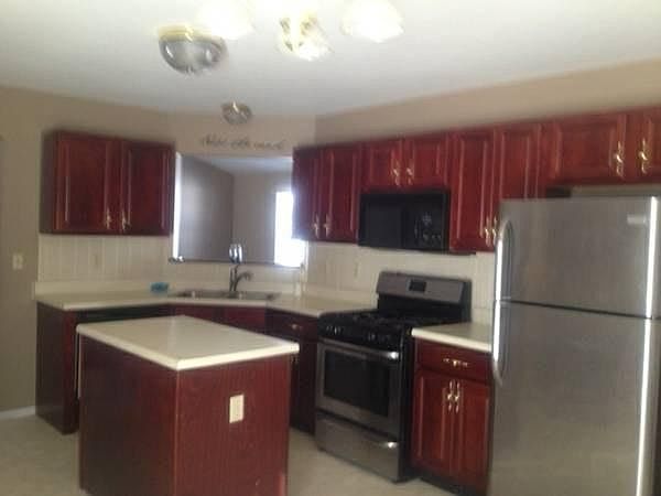 2nd image of 1366 Apple Valley Dr
