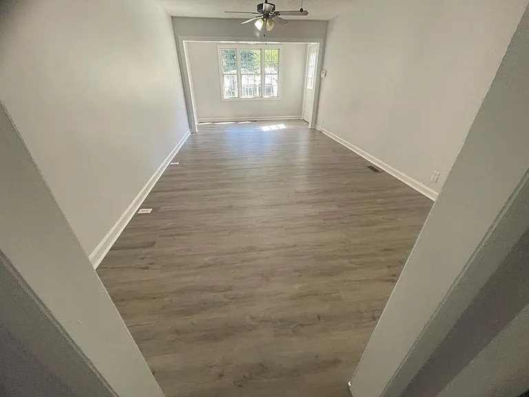 153 Troy Dr — Photo 14