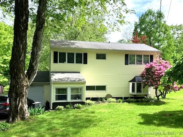 212 Mansion Road, Wallingford, CT 06492