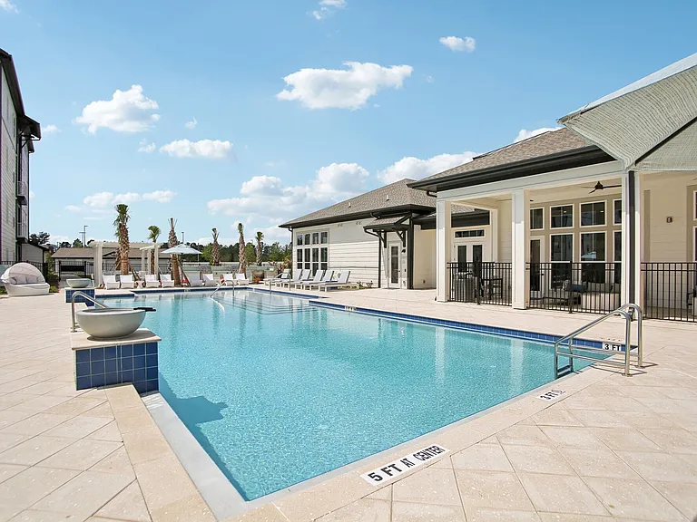 Avion Apartments — Photo 44