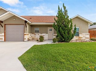 152 Navarro Xing #3-B, Seguin, TX 78155