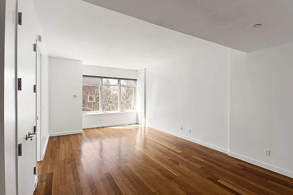 Rented by Compass | media 11