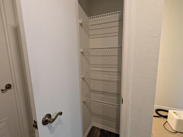 Kitchen pantry