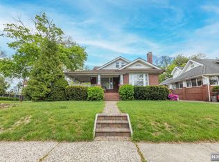 5 Golf Ave, Maywood, NJ 07607