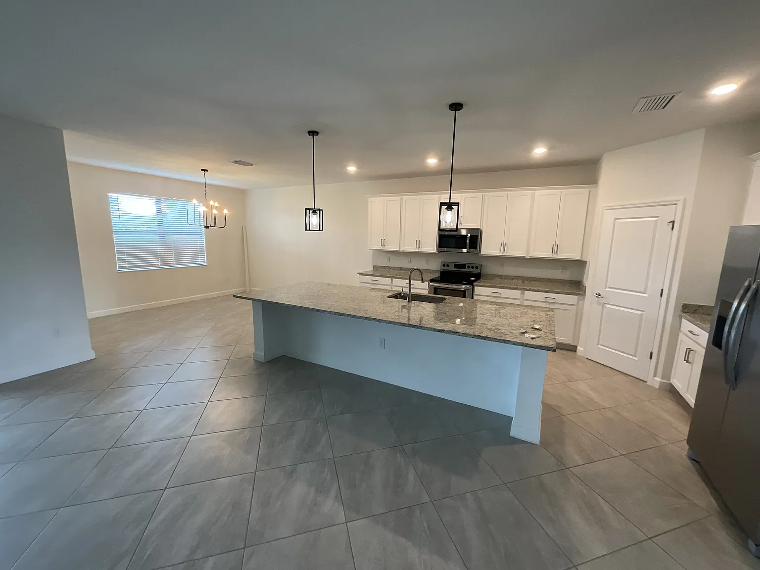11368 Canopy Loop - 1 — Photo 3