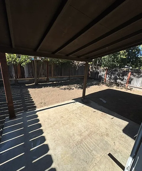1604 W Rumble Rd — Photo 6