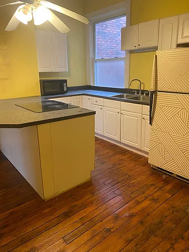 831 Collins Ave #1 Photo 1