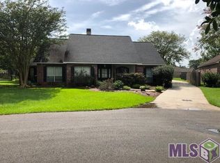 15154 S Oakleigh Ln, Prairieville, LA 70769