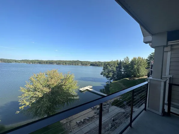 680 East HIAWATHA Drive #430, Lake Delton, WI 53940