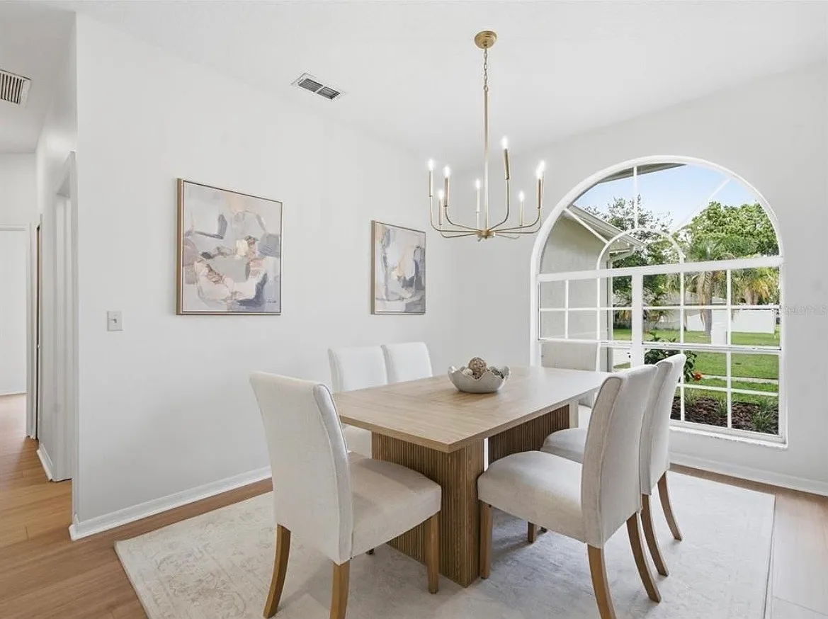 3 bed, 1825 sqft, $2,395 — Photo 4